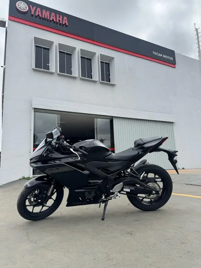 Carro Yamaha YZF R3 2025 ABS