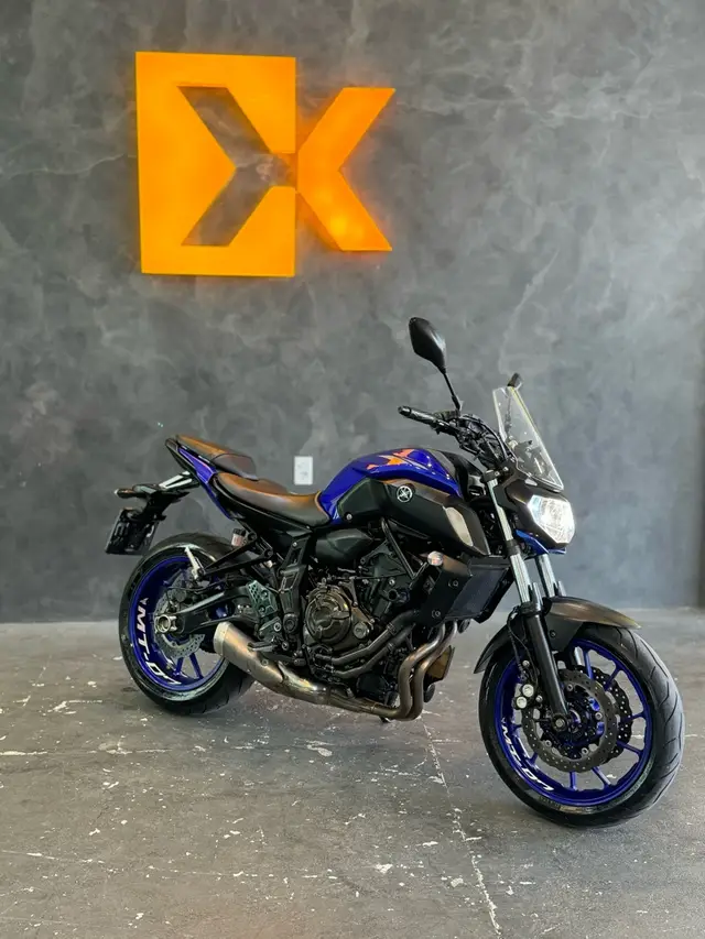 Carro Yamaha MT-07 2021 ABS