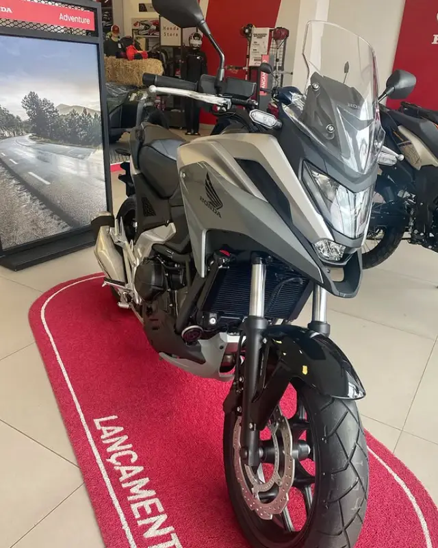 Carro Honda NC 750X 2025 ABS