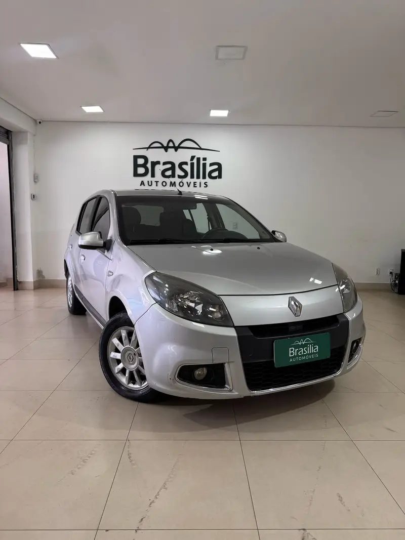 Renault Sandero Privilege 1.6 16V (Flex)(aut)