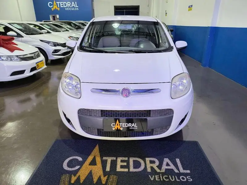 Fiat Palio Essence 1.6 16V (Flex)