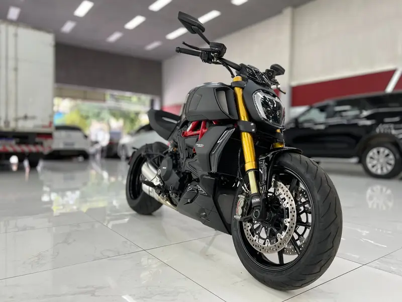 Ducati Diavel 1260S