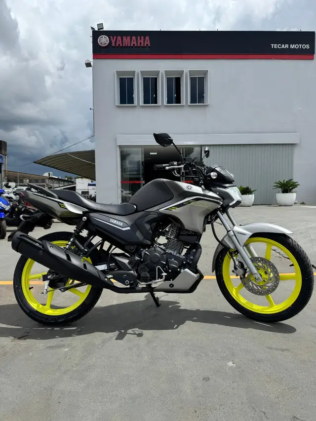 Moto Yamaha YBR 150 Factor 2025 DX