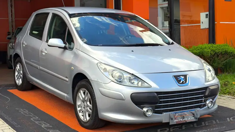Peugeot 307 Sedan Presence Pack 1.6 16V (flex)