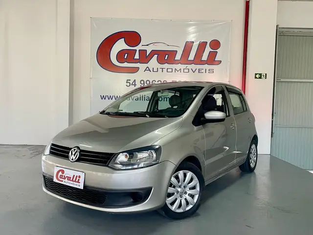 Carro Volkswagen Fox 2011 1.0 8V (Flex) 2p