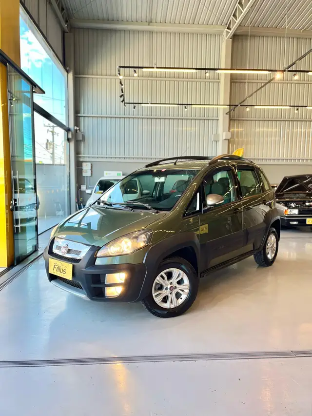 Carro Fiat Idea 2013 Adventure 1.8 16V E.TorQ (Flex)