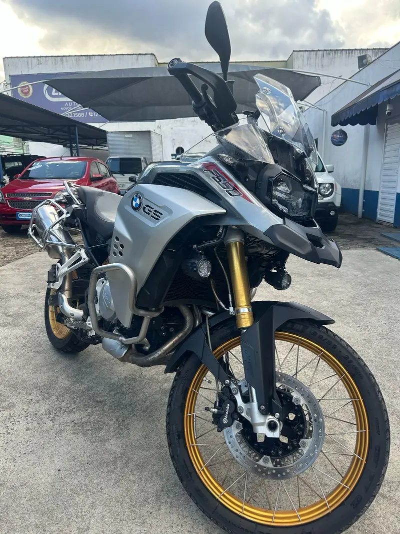 BMW Adventure Premium