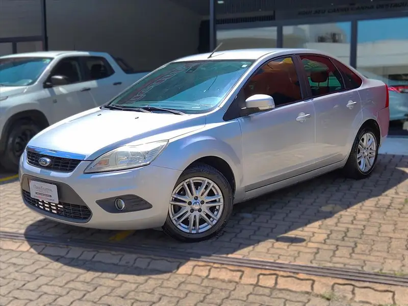 Ford Focus Sedan GLX 2.0 16V (Flex) (Aut)