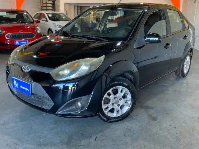 Carro Ford Fiesta Sedan 2014 SE 1.6 Rocam (Flex)