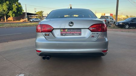 Jetta 2.0 Comfortline Tiptronic (Flex)