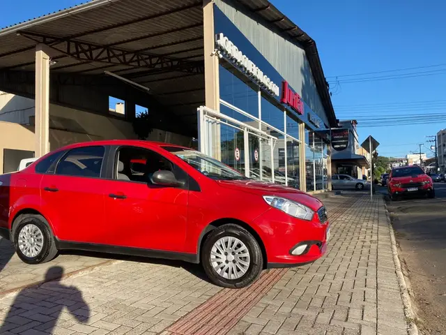 Carro Fiat Grand Siena 2018 Attractive 1.0 (Flex)