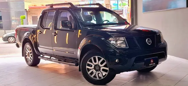 Carro Nissan Frontier 2016 2.5 TD CD 4x4 SV Attack (Aut)