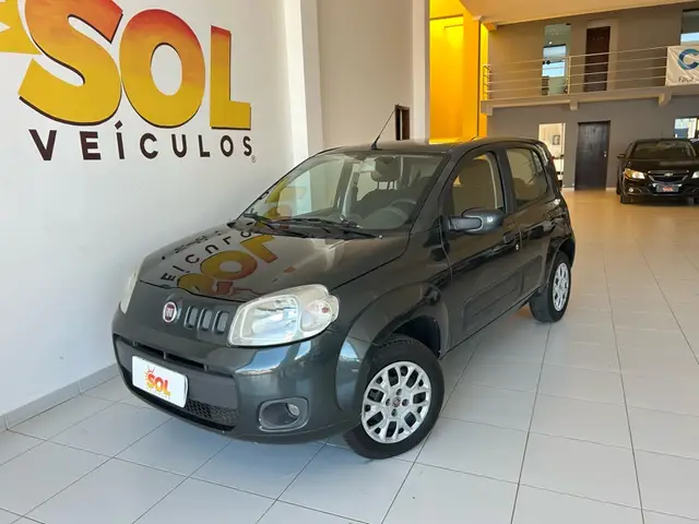 Carro Fiat Uno 2014 Vivace College 1.0 8V (Flex) 4p
