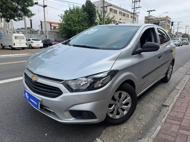 Carro Chevrolet Onix 2020 1.0 Joy SPE/4