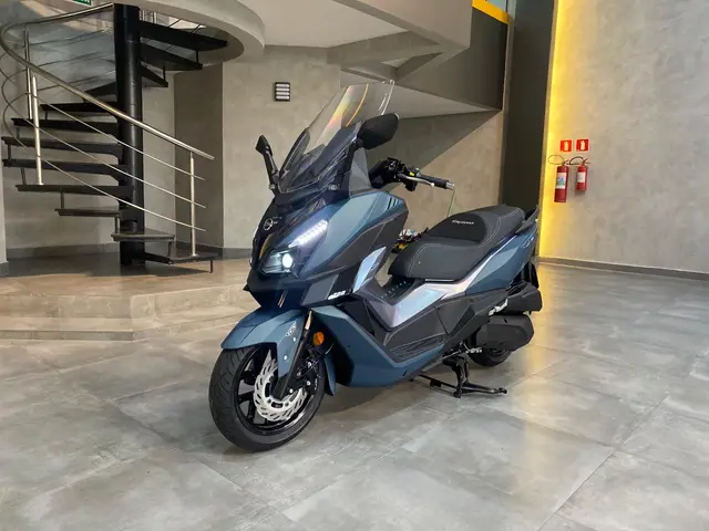 Carro Dafra Cruisym 2025 300