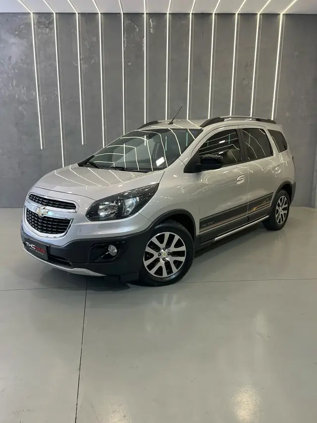 Carro Chevrolet Spin 2018 Activ 1.8 (Flex) (Aut)