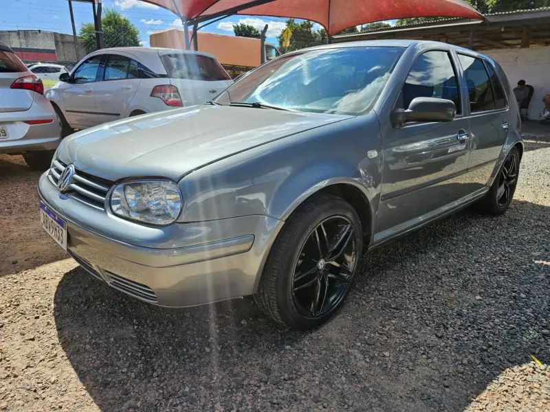 Volkswagen Golf Black&Silver 1.6 MI