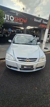 Carro Chevrolet Astra Sedan 2011 Advantage 2.0 (Flex)
