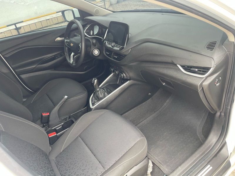 Chevrolet Onix Plus