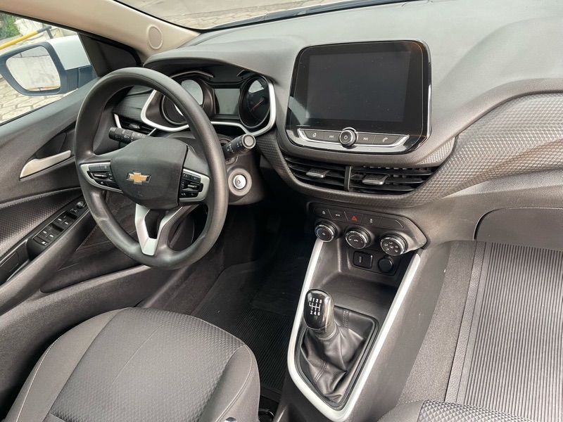 Chevrolet Onix Plus