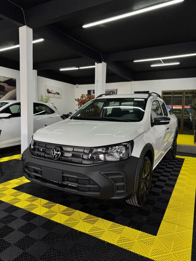 Carro Volkswagen Saveiro 2025 Robust Total Flex 16V (CD)