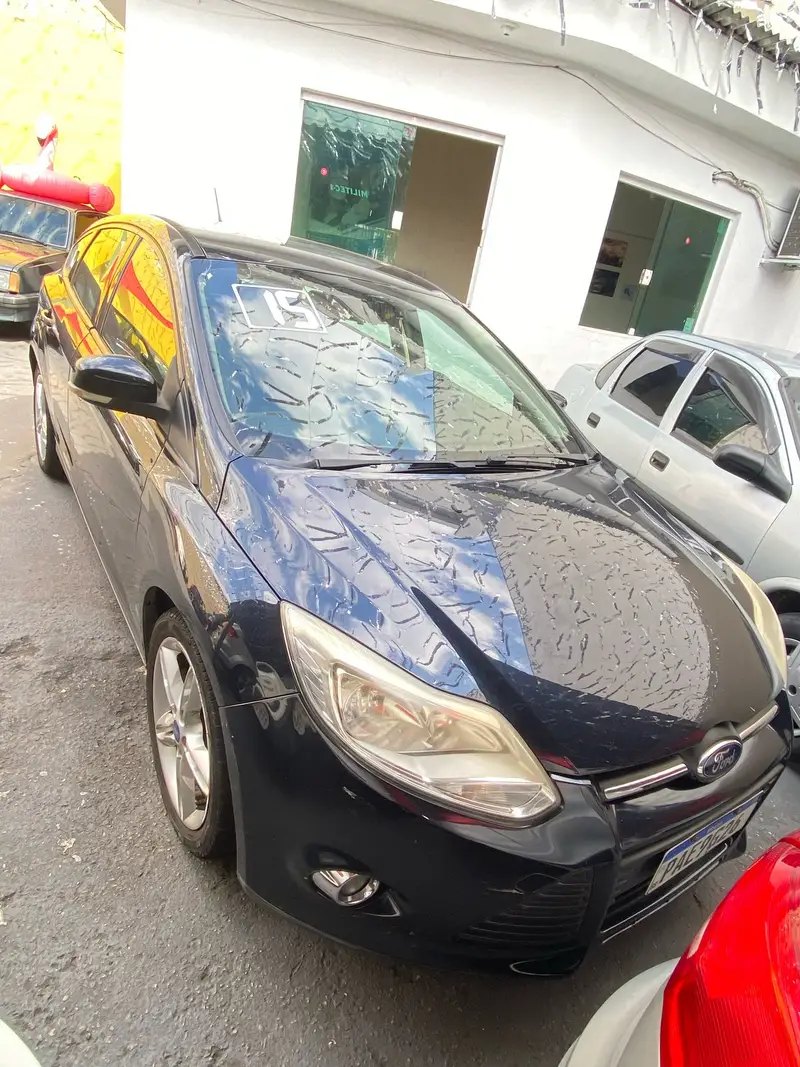 Ford Focus Hatch Titanium Plus 2.0 16V PowerShift