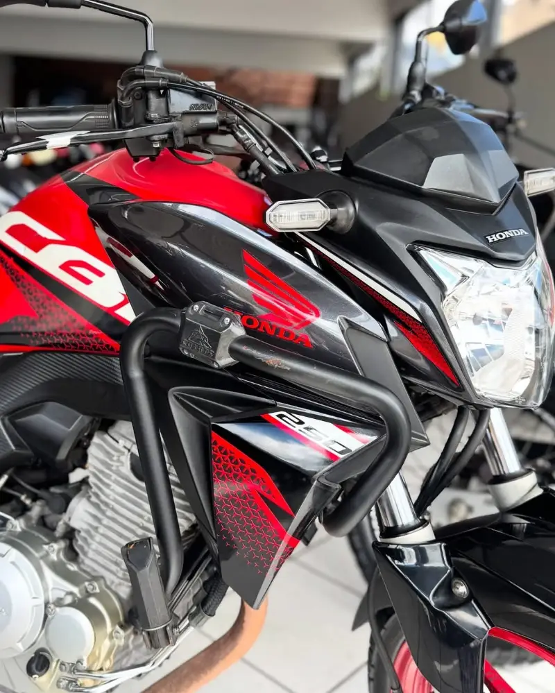 Honda CB 250F Twister (ABS)