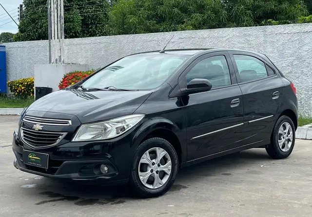 Carro Chevrolet Onix 2013 1.0 LT SPE/4