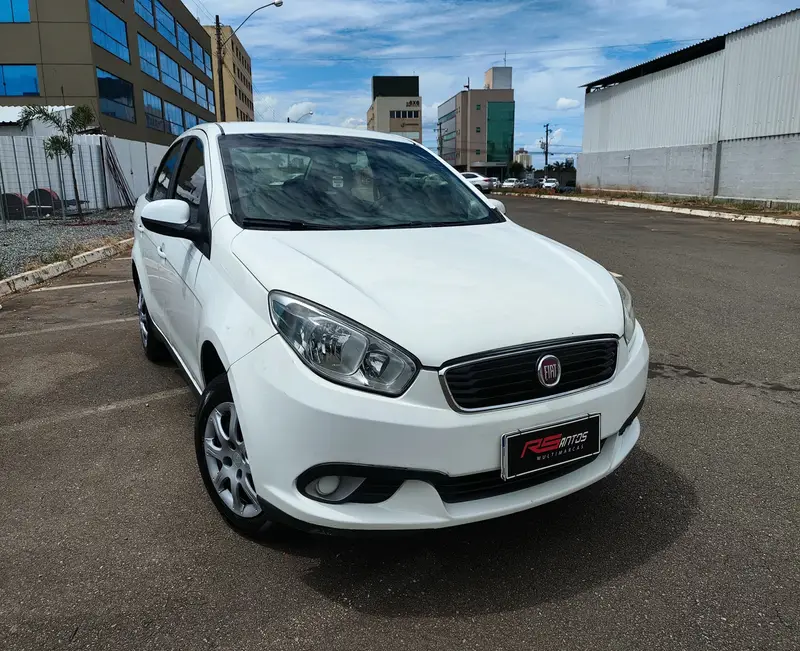 Fiat Grand Siena Attractive 1.0 (Flex)