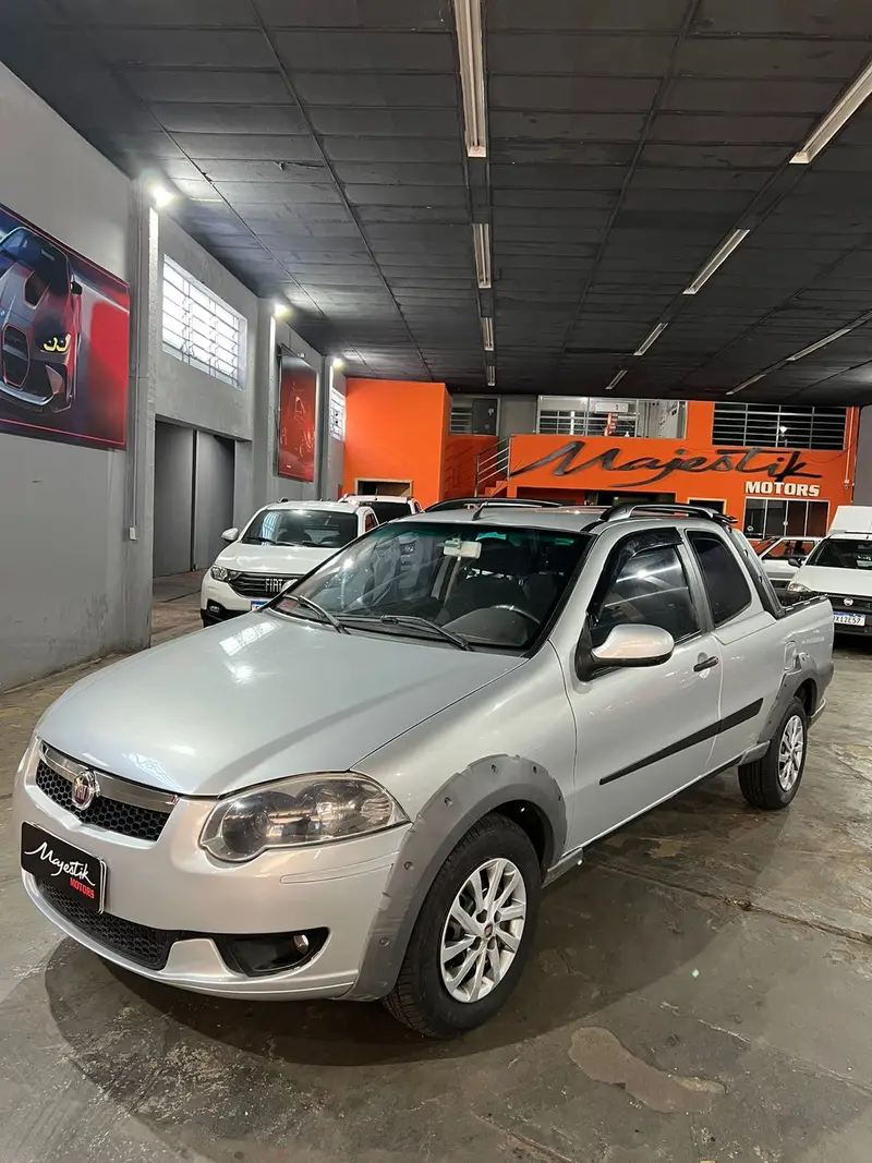 Fiat Strada Trekking 1.6 16V (Flex) (Cabine Dupla)