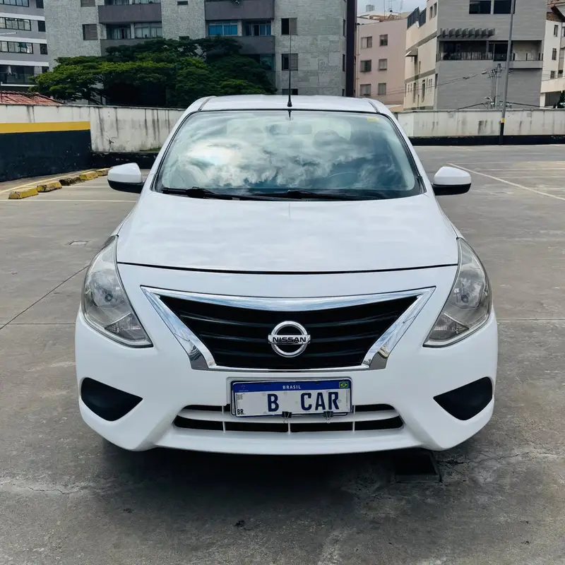 Nissan Versa 1.6 16V SV FlexStart CVT (Flex)