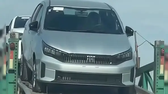 Sedan traz mudanças na dianteira que vão além dos esperados faróis full-LED 
