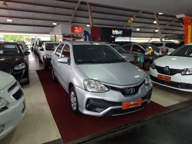 Carro Toyota Etios Sedan 2018 X 1.5 (Aut) (Flex)