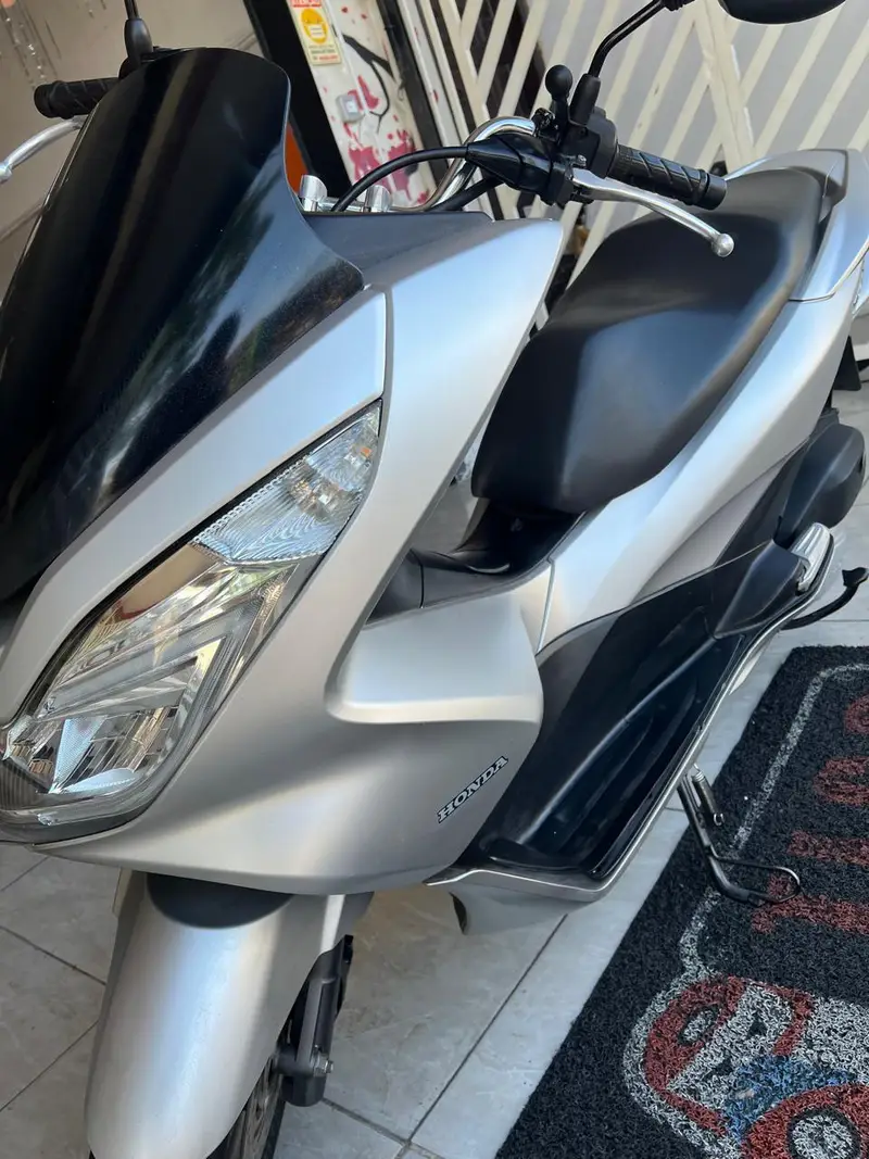 Honda PCX 150 DLX