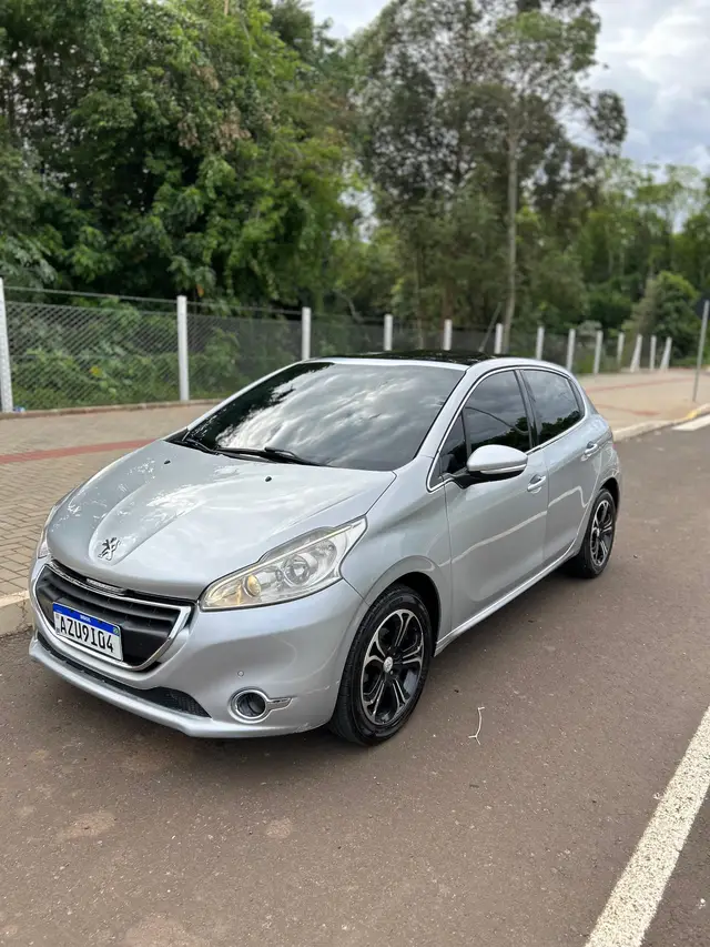 Carro Peugeot 208 2016 Griffe 1.6 16V (Flex) (Aut)