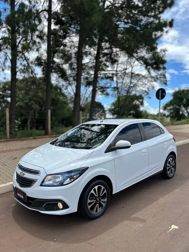 Carro Chevrolet Onix 2015 1.4 LTZ SPE/4