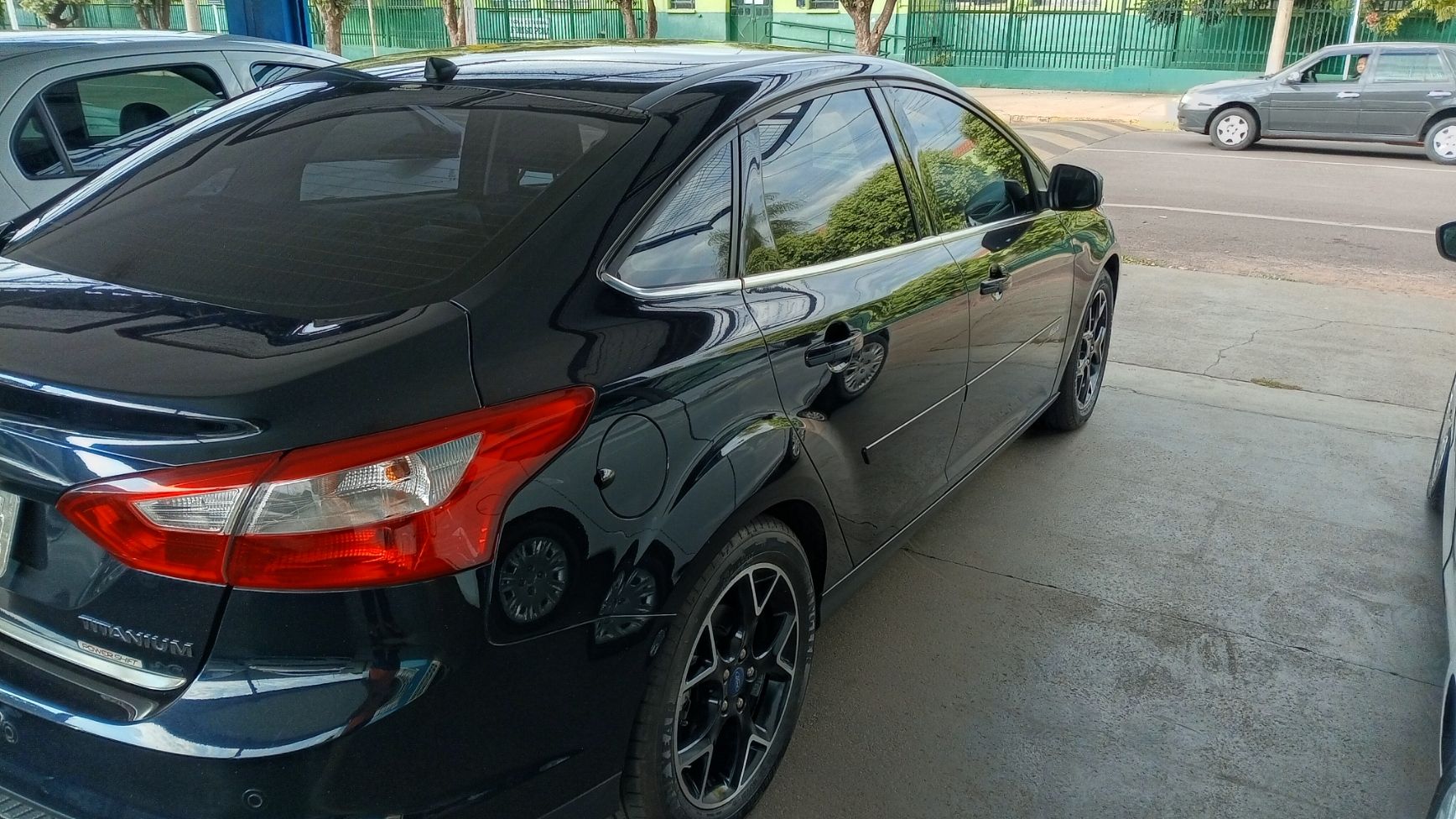 Ford Focus Sedan