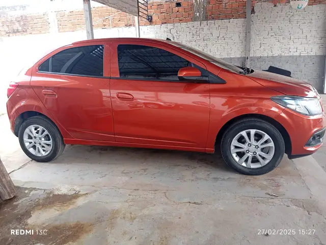 Carro Chevrolet Onix 2014 1.0 Loolapalooza SPE/4