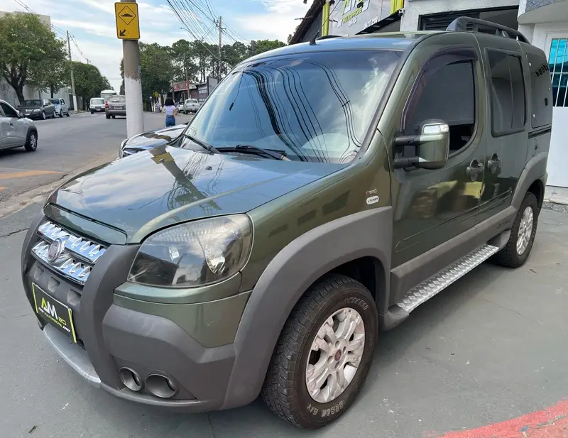 Fiat Doblò Adventure Locker 1.8 16V (Flex)