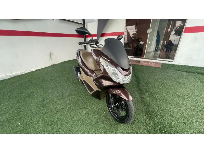 Honda PCX 150 DLX