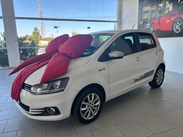 Carro Volkswagen Fox 2016 1.6 MSI Rock in Rio (Flex)