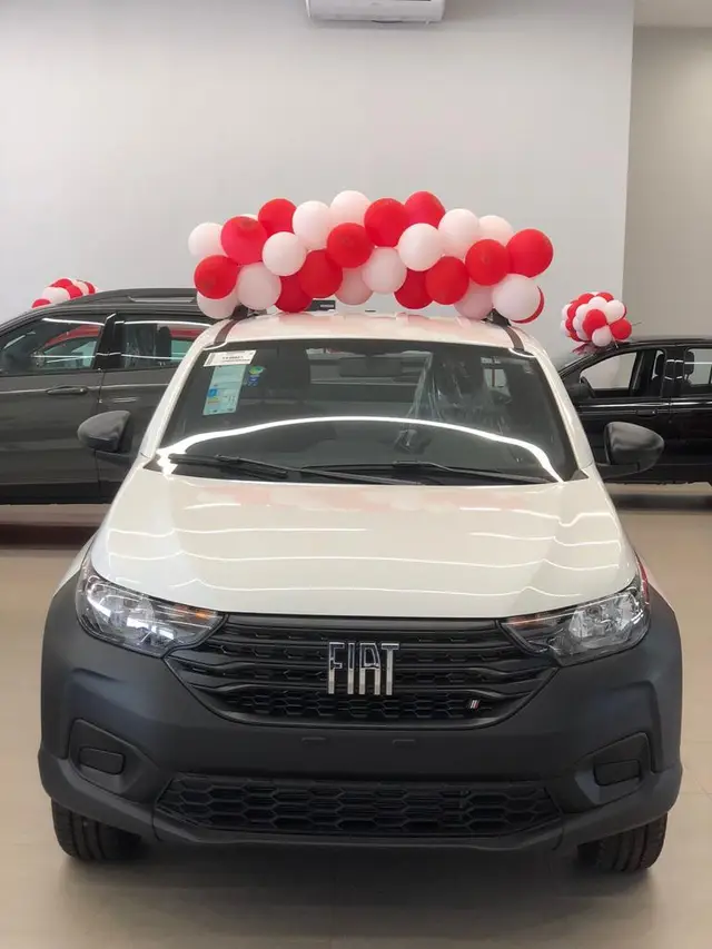 Carro Fiat Strada 2025 Endurance 1.3 Flex 8V CS