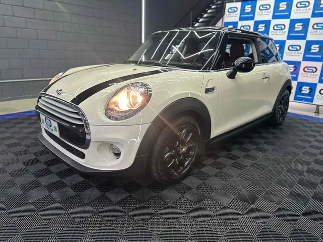 Carro MINI Cooper 2015 1.5 (Aut) 4p