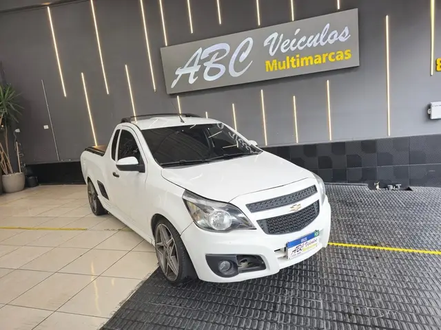 Carro Chevrolet Montana 2019 LS 1.4 (Flex)