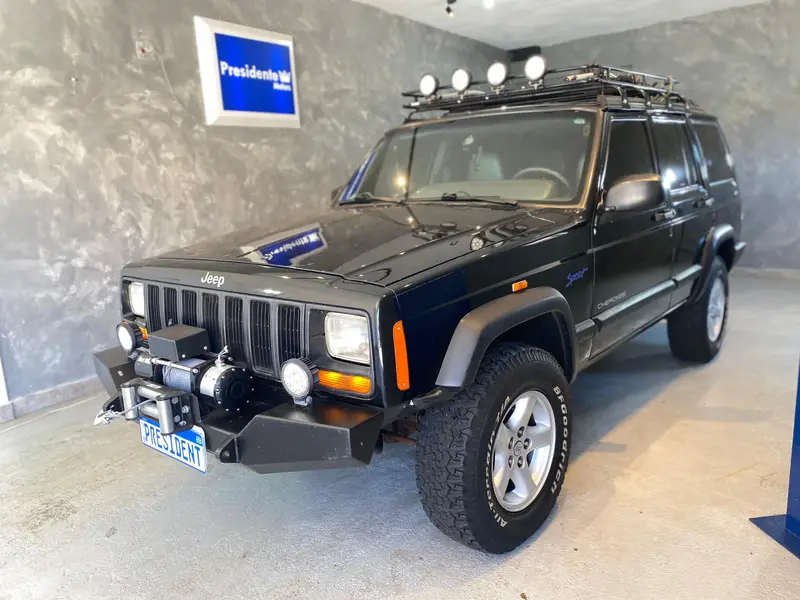 Jeep Cherokee Sport 4.0