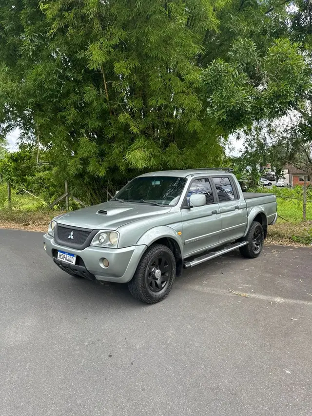 Carro Mitsubishi L200 2005 L 200 Sport HPE 4x4 2.5 (aut) (cab. dupla)