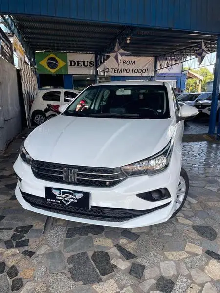 Carro Fiat Cronos 2023 Drive 1.0 (Flex) MT