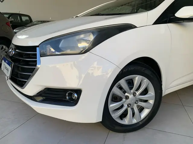 Carro Hyundai HB20S 2016 1.0 Comfort Style Turbo (Flex)