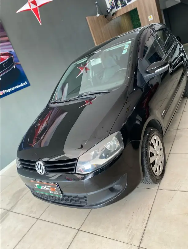 Carro Volkswagen Fox 2011 1.0 8V (Flex) 2p