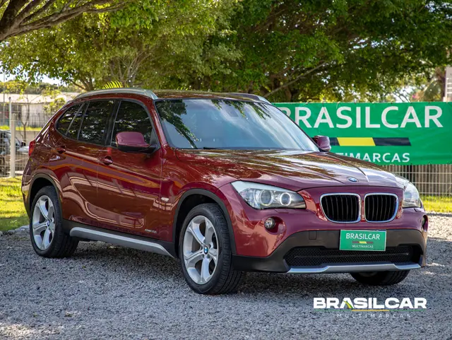 Carro BMW X1 2013 2.0 sDrive20i (Aut)